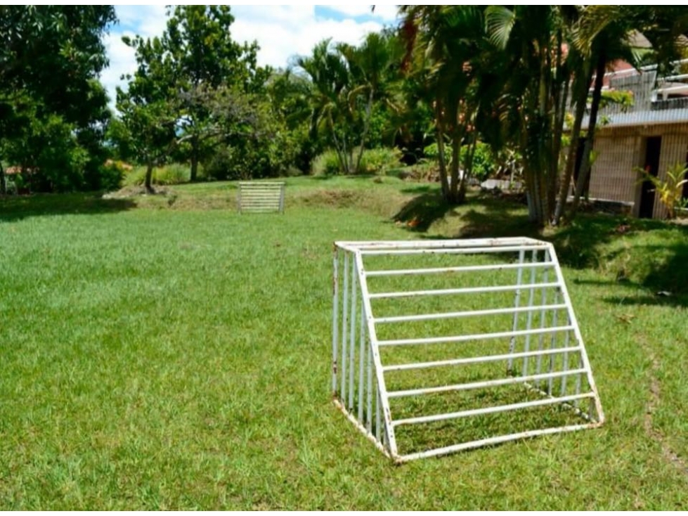 VENDO HERMOSA FINCA EN SAN JERONIMO TIPO HOSTERIA PERMUTA — foto 2