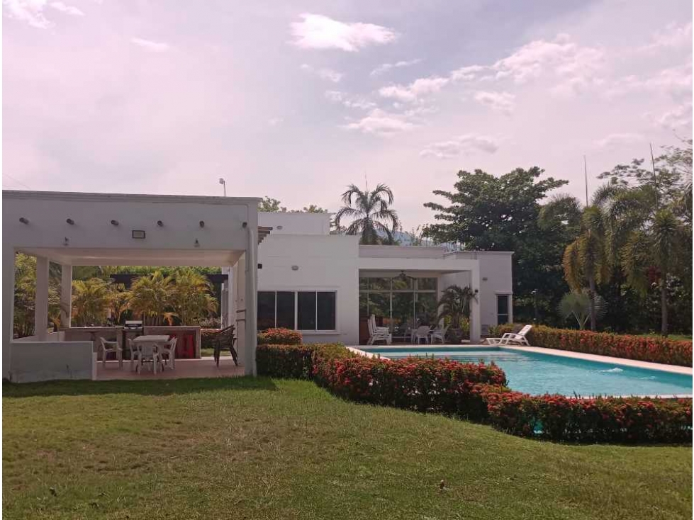 Finca en Santa Fé de Antioquia, en venta. — foto 2