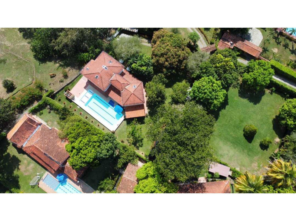 Finca de 1.500 m² con 6 alcobas en venta en Santa Fe de Antioquia