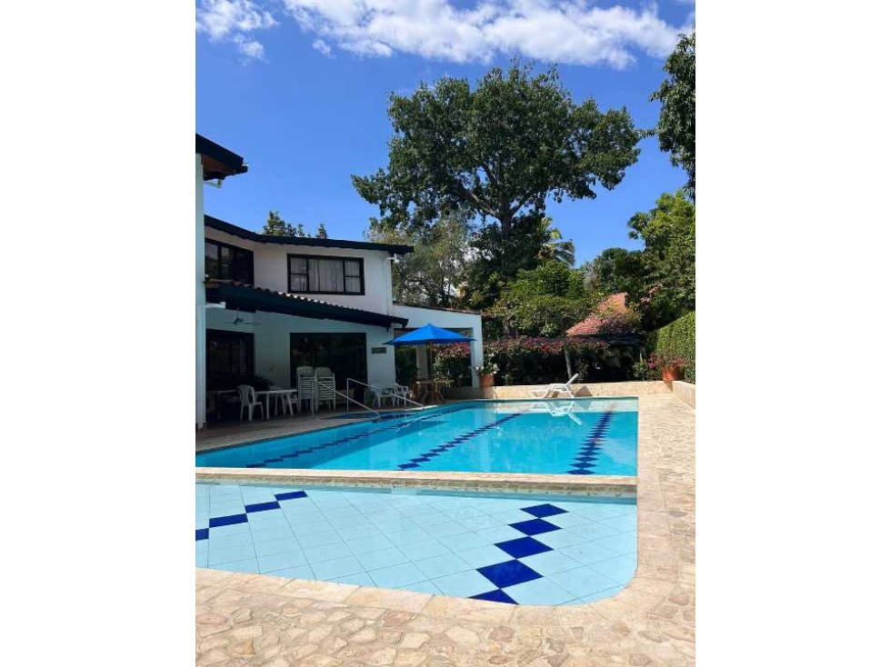 Finca de 1.500 m² con 6 alcobas en venta en Santa Fe de Antioquia — foto 2