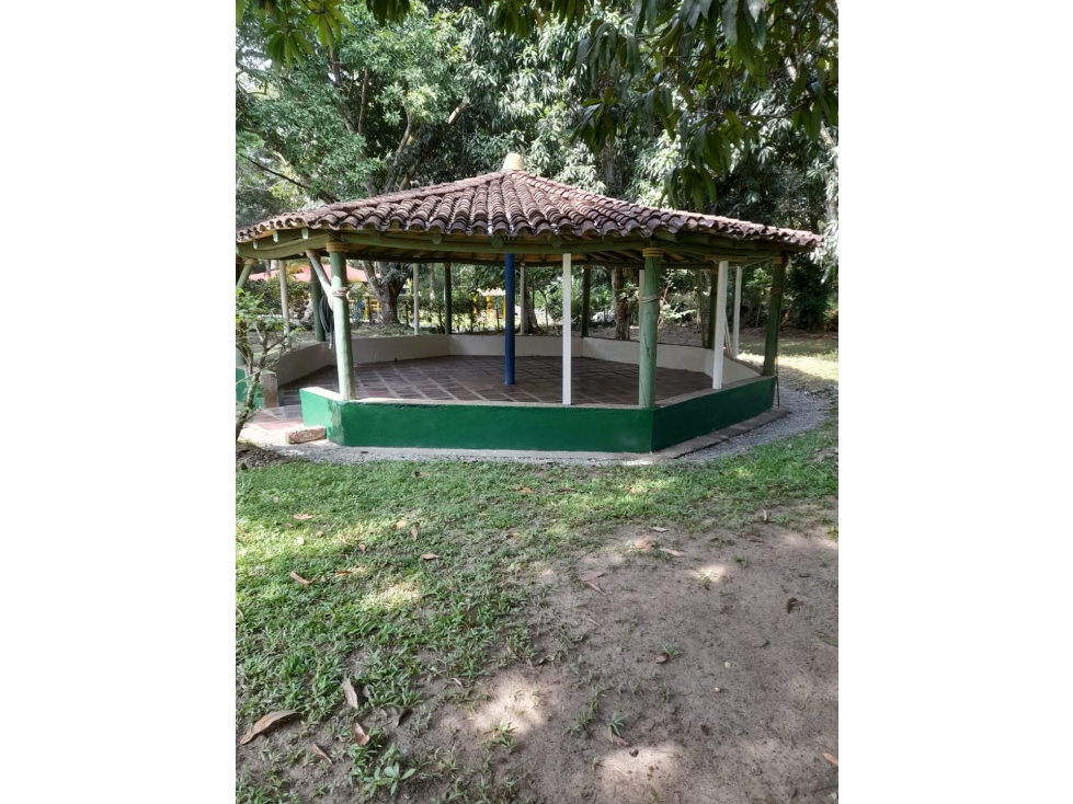 Finca en sopetran - se vende - occidente — foto 2
