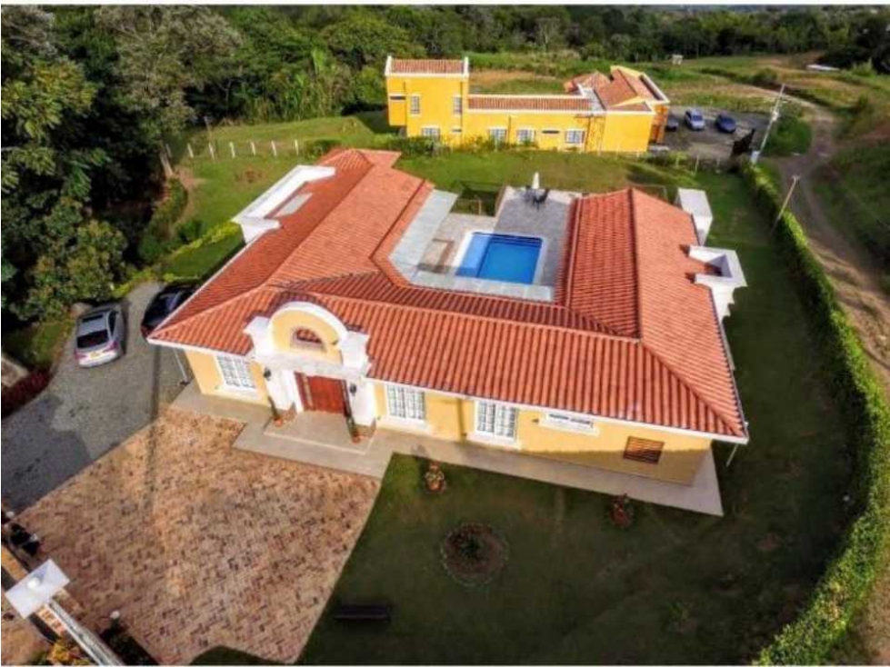 VENTA FINCA EN VENECIA, EN CONDOMINIO - 2