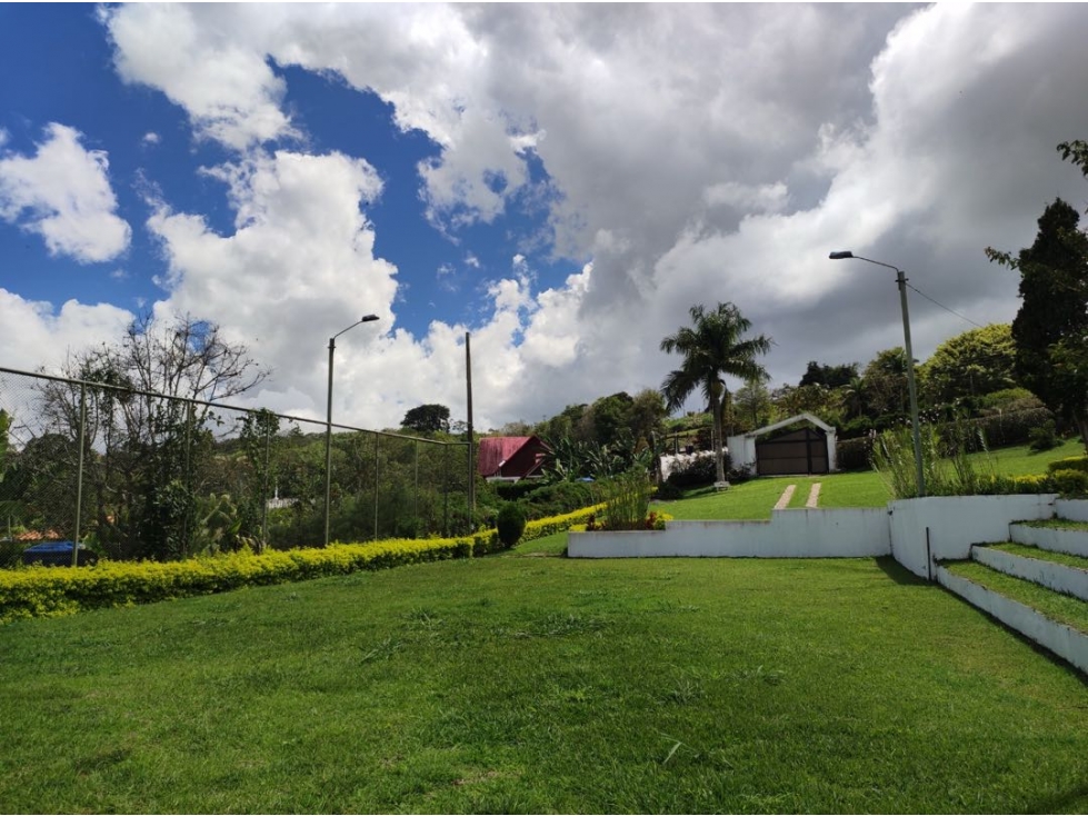 Finca en venta en condominio campestre - Lago Calima El Darién Valle - 4