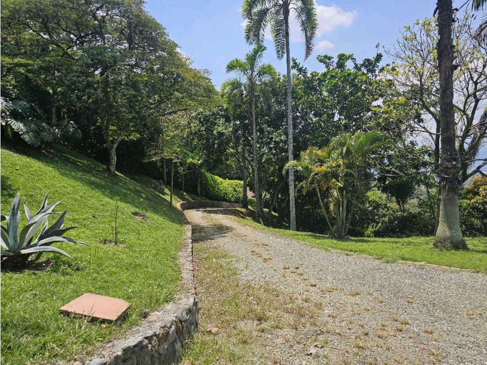 Impresionante Finca de 3000m² con Casa de 511m² en Venta, Copacabana — foto 3