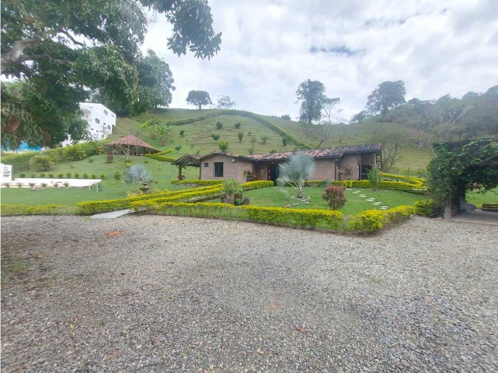 Finca Moderna con Kiosko para 40 Personas en Venta, Girardota — foto 2