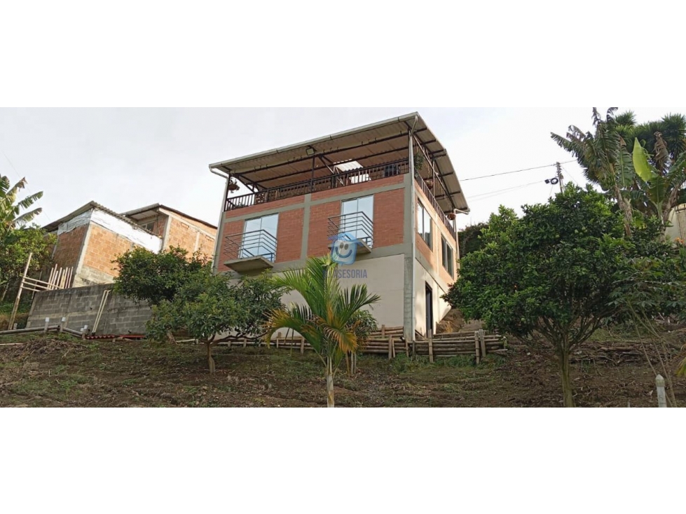 Casa campestre en venta en Vía Guacas-Santa Rosa de Cabal