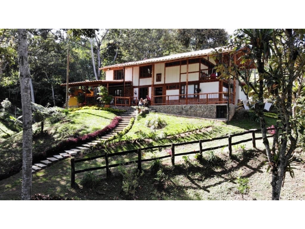 FINCA EN VENTA · LLANOGRANDE