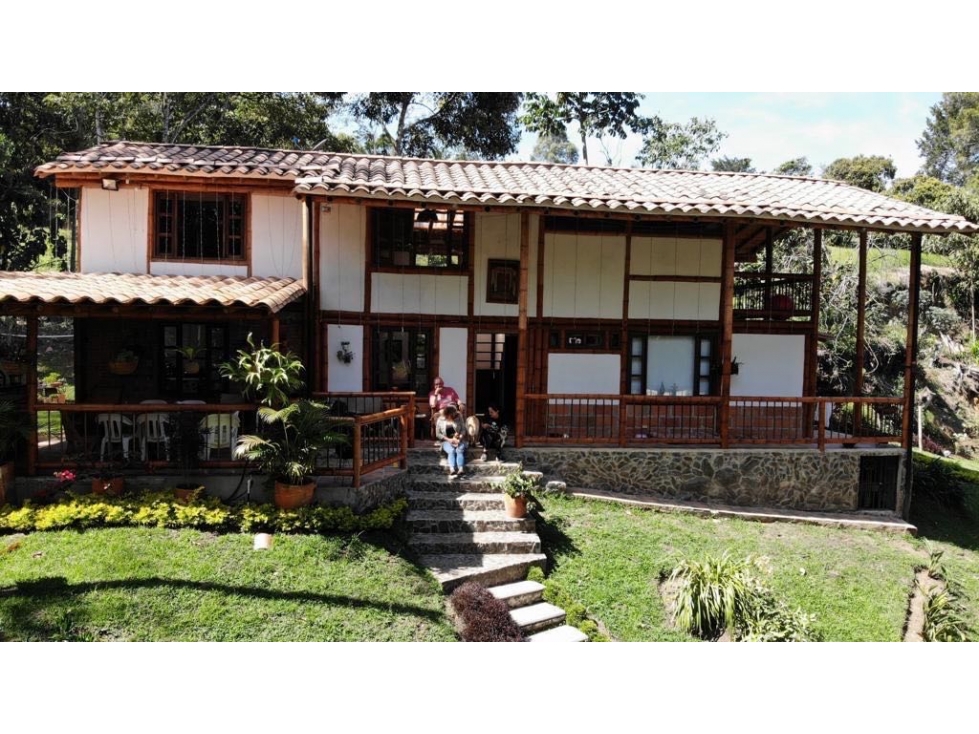 FINCA EN VENTA · LLANOGRANDE — foto 2