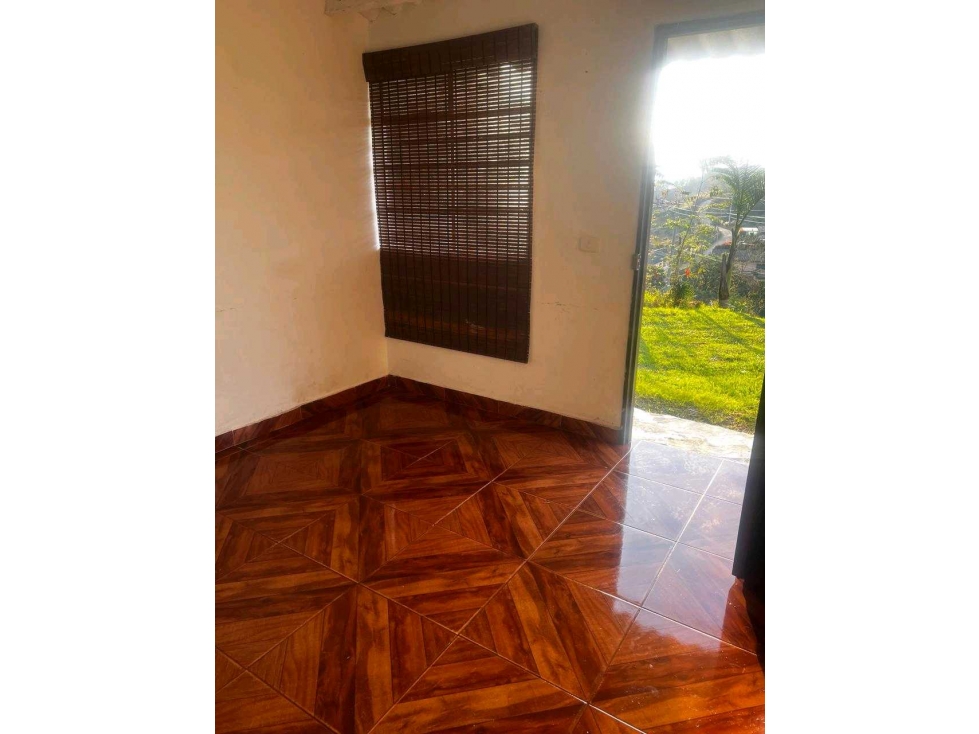 FINCA EN VENTA SAN VICENTE CERCA AL PUEBLO VEREDA TRAVESIAS — foto 4