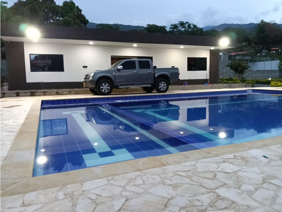 FINCA EN VENTA SOPETRAN NUEVA MODERNA 1.900 M2!!! Do