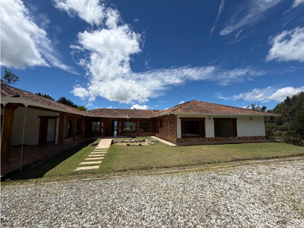 FINCA EN VENTA UBICADA SECTOR BUEN GENIO EN LLANOGRANDE — foto 2