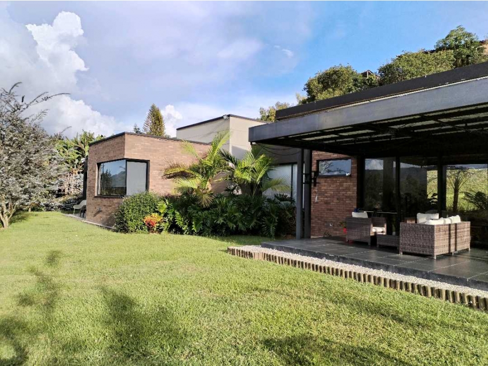 Finca en Arriendo vía Guarne Aeropuerto Vereda San José - 2