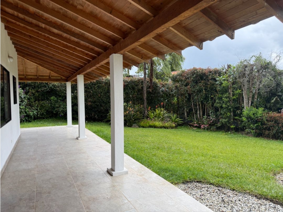 Finca independiente Carmen de Viboral vía el canada — foto 4