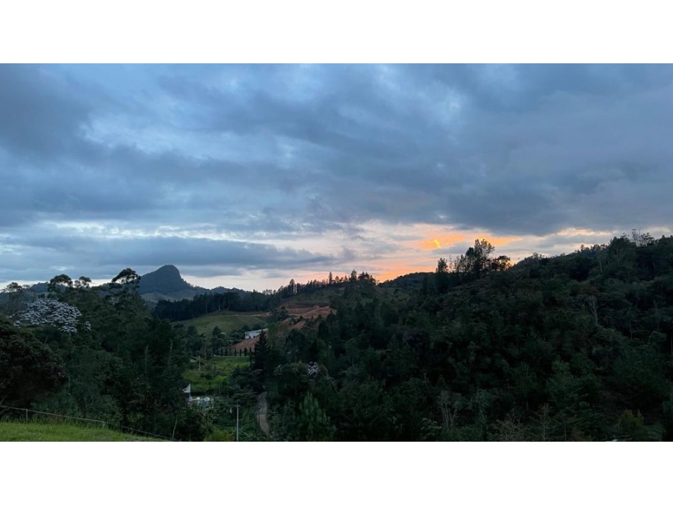 FINCA INDEPENDIENTE SAJONIA A 6 MINUTOS DEL AEROPUERTO JMC — foto 3