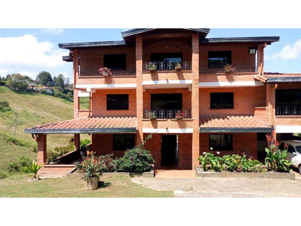 Finca Independiente Sector Crucero de San Vicente Guarne — foto 4
