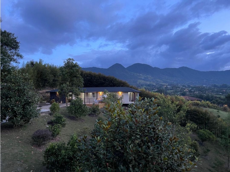 Finca independiente vía el Canadá con 2 casas — foto 3