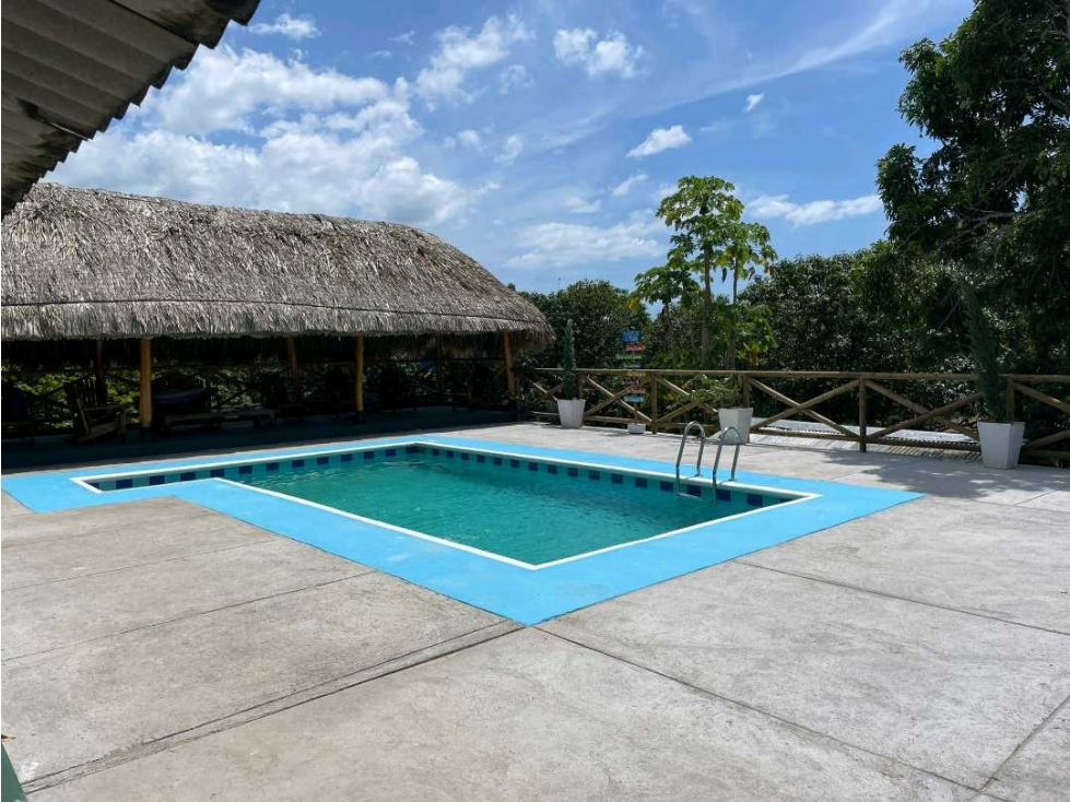 Finca productiva y residencial de 2.75 hectáreas, masinga
