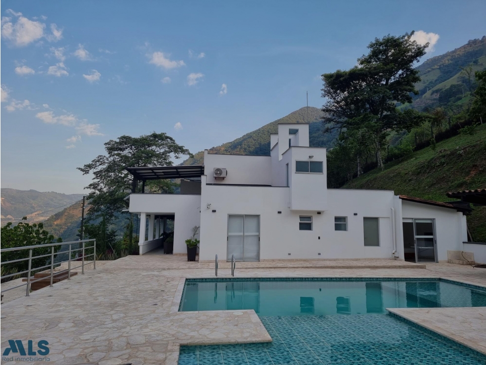 Finca recreativa a menos de 1 hora de Medellin(MLS#252584) - 5