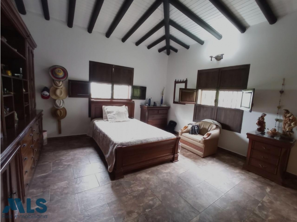 Finca recreativa en La Estrella(MLS#255248) - 4