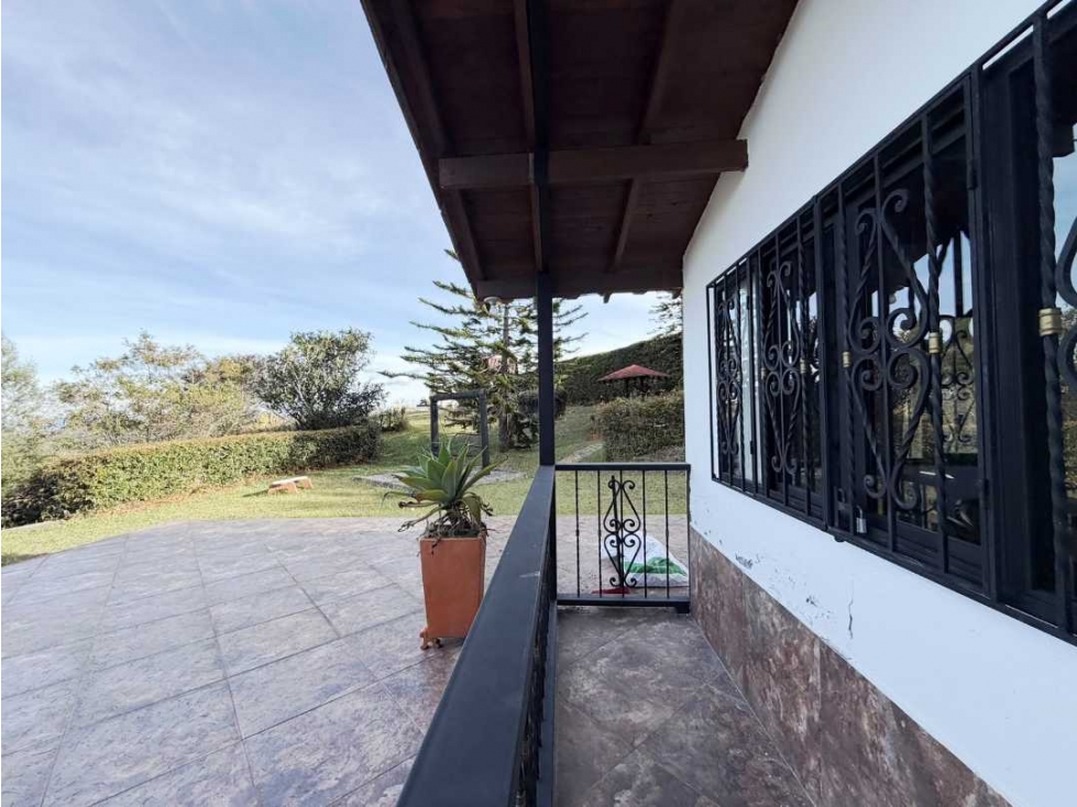 Finca recreativa en Santa Elena, Barro Blanco 12.700 m² — foto 2