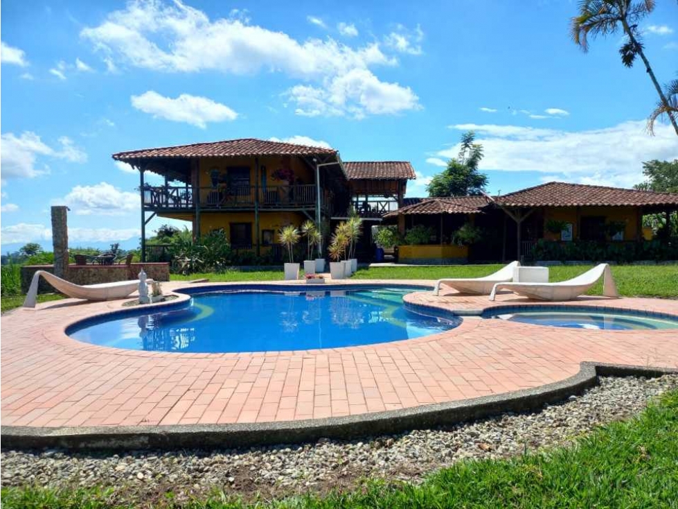 FINCA TURISTICA GLAMPING Y GANADERA CIRCASIA 4734