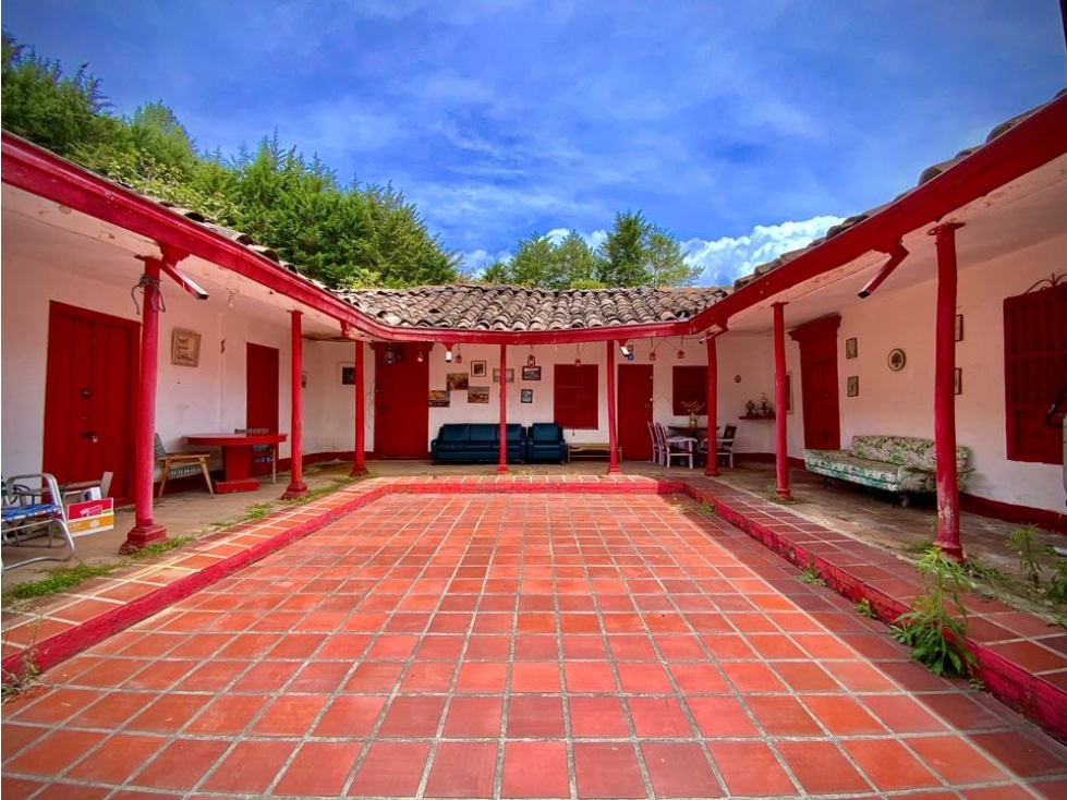 Venta Finca Uso Comercial El Retiro