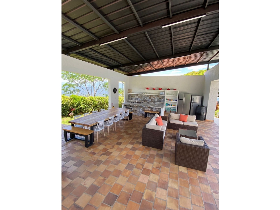 Finca Vacacional con Piscina, Vistas increíbles, Espacios amplios — foto 6
