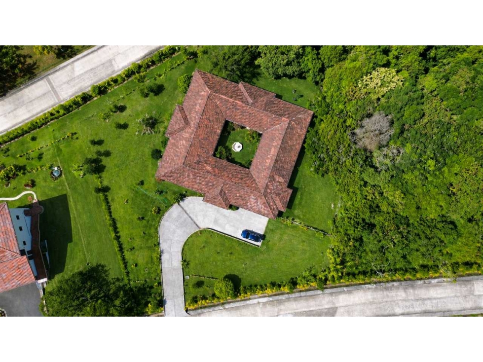FOR RENT LUXURY MOUNTAIN ESTATE IN JARAMILLO — foto 5