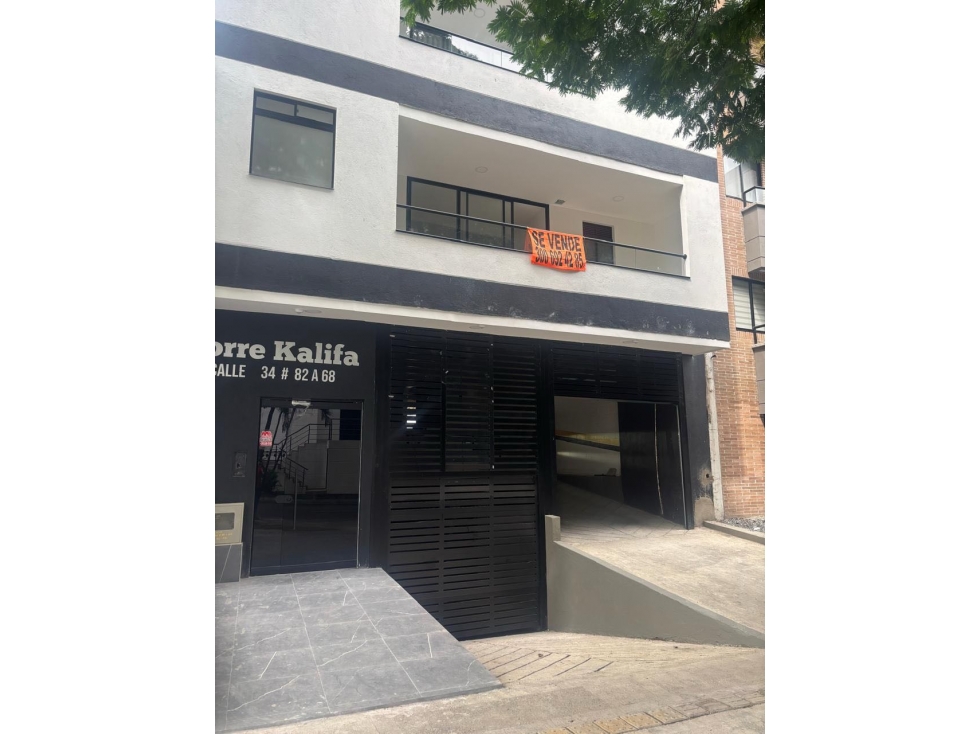 For Sale. Apartament In La Castellana - Medellín