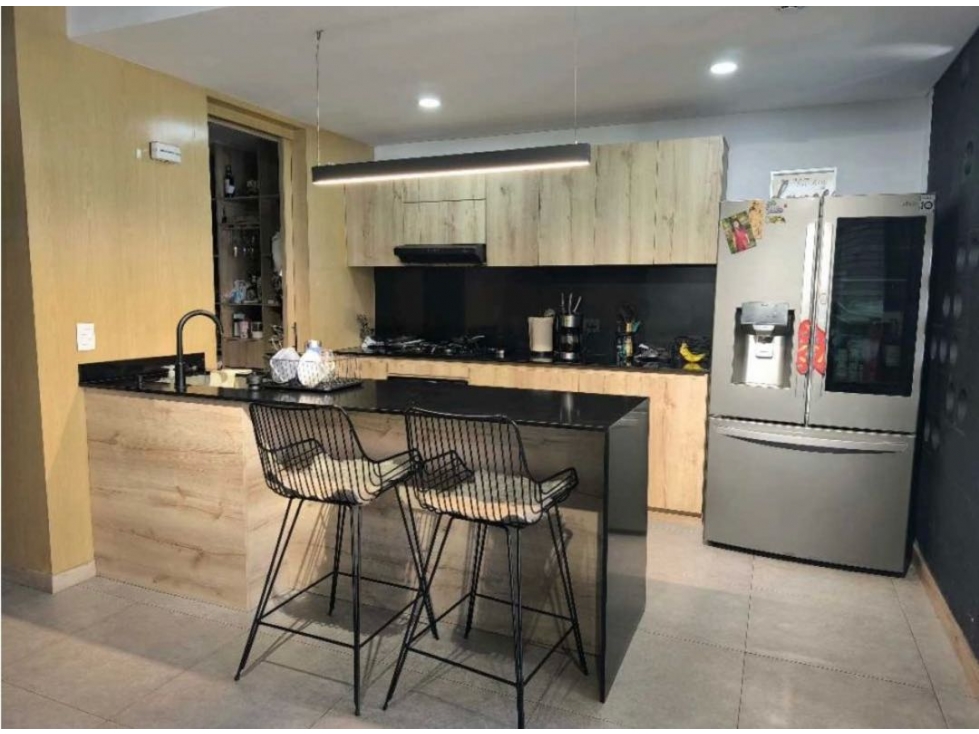 For Sale. Apartament In La Castellana - Medellín — foto 4