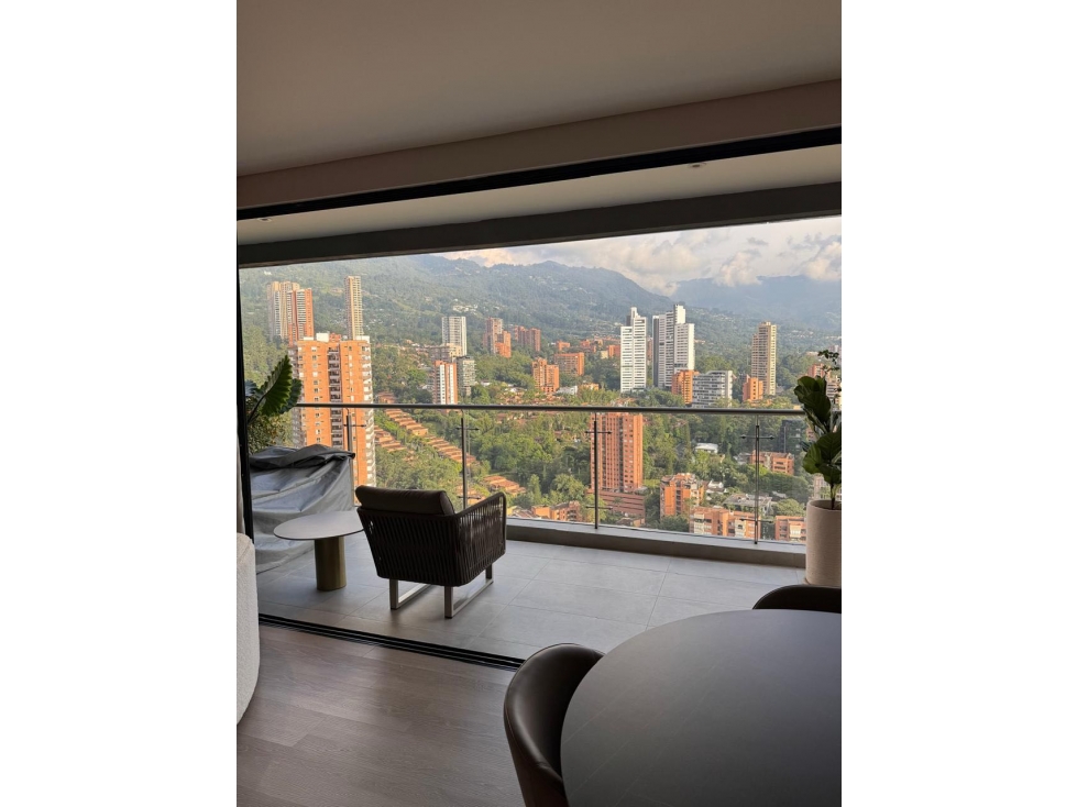 FOR SALE | APARTAMENTO SECTOR POBLADO, MEDELLIN