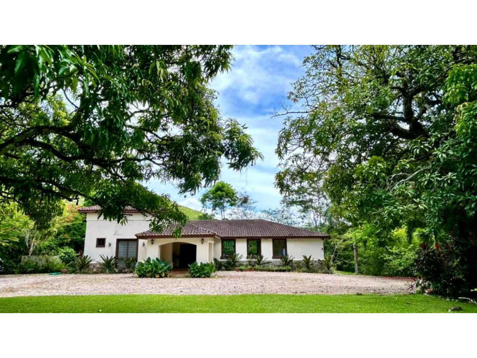 VENTA DE PRECIOSA CASA DE CAMPO EN PENONOME, EL BARRERO - 1