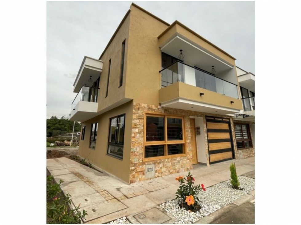 For Sale. Corner House In La Ceja-Antioquia — foto 2