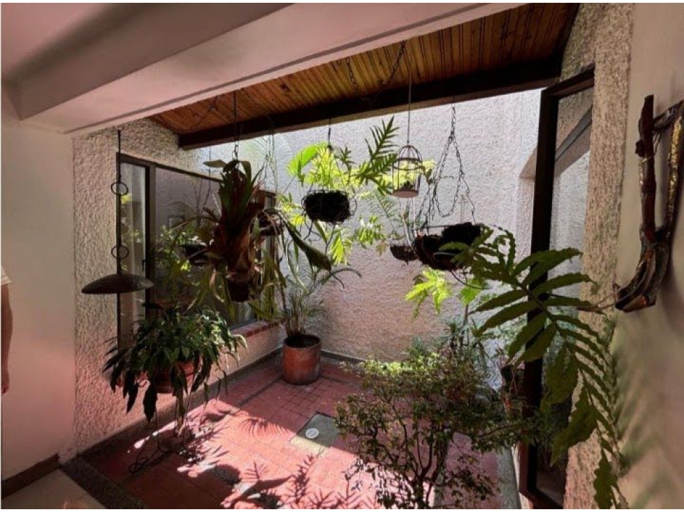 For Sale. Home In La Castellana-Medellín — foto 2