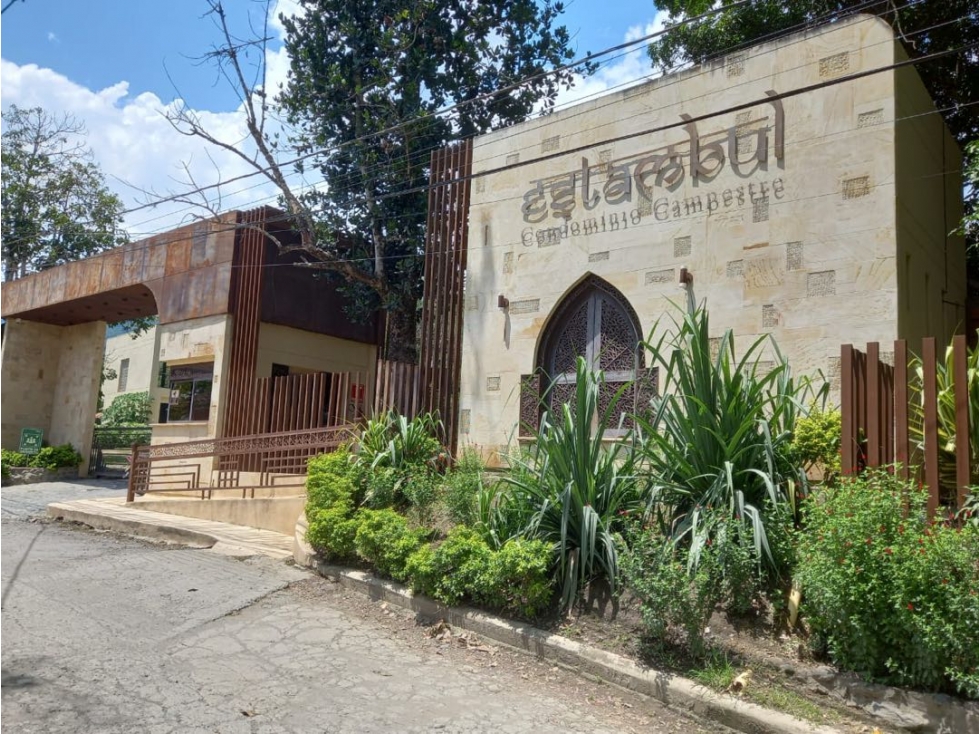 FOR SALE. LOT IN SOPETRAN