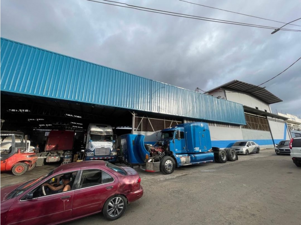 Galera Comercial en Venta en Llano Bonito 1,581 m²