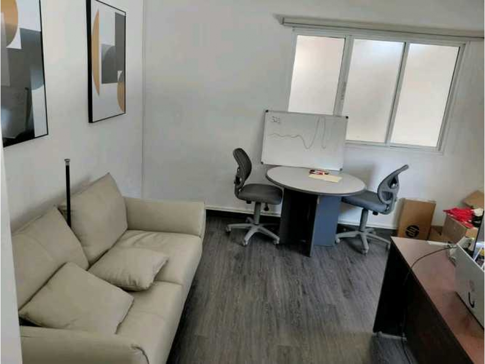 Galera en santa Elena 350 m² | $4,200 3 oficinas — foto 3
