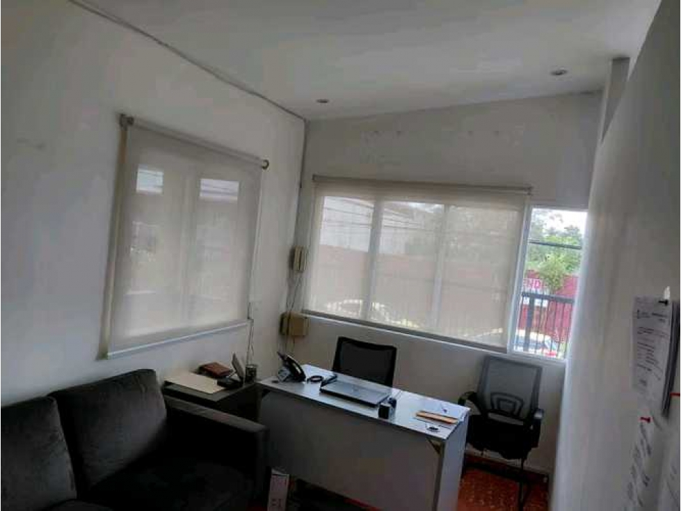 Galera en santa Elena 350 m² | $4,200 3 oficinas — foto 4