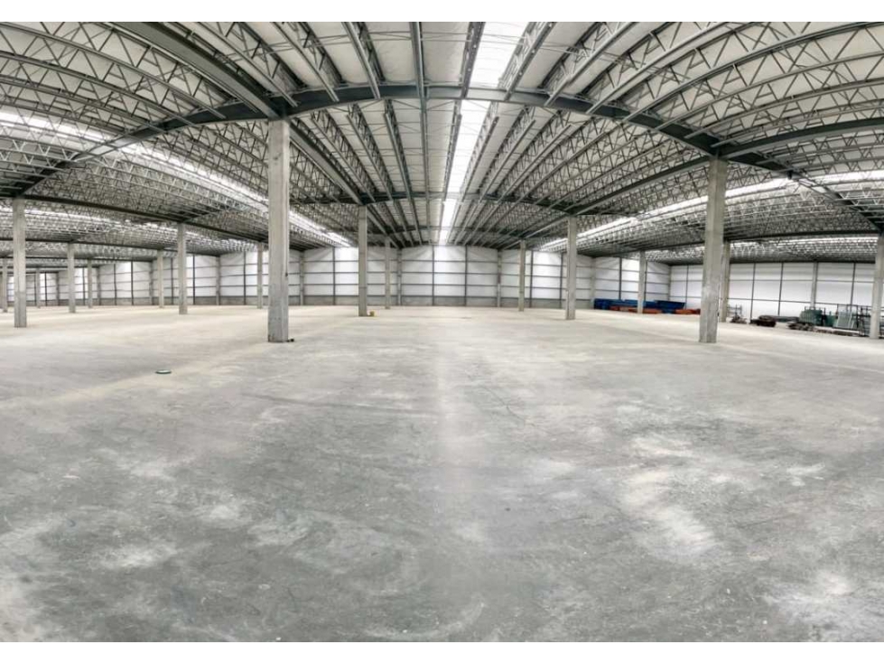 GALERAS A ESTRENAR ALQUILER/VENTA PARQUE INDUSTRAL ZONA UNO JP - 1