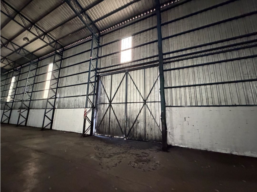 Galpon Industrial en alquiler en Campana - 4