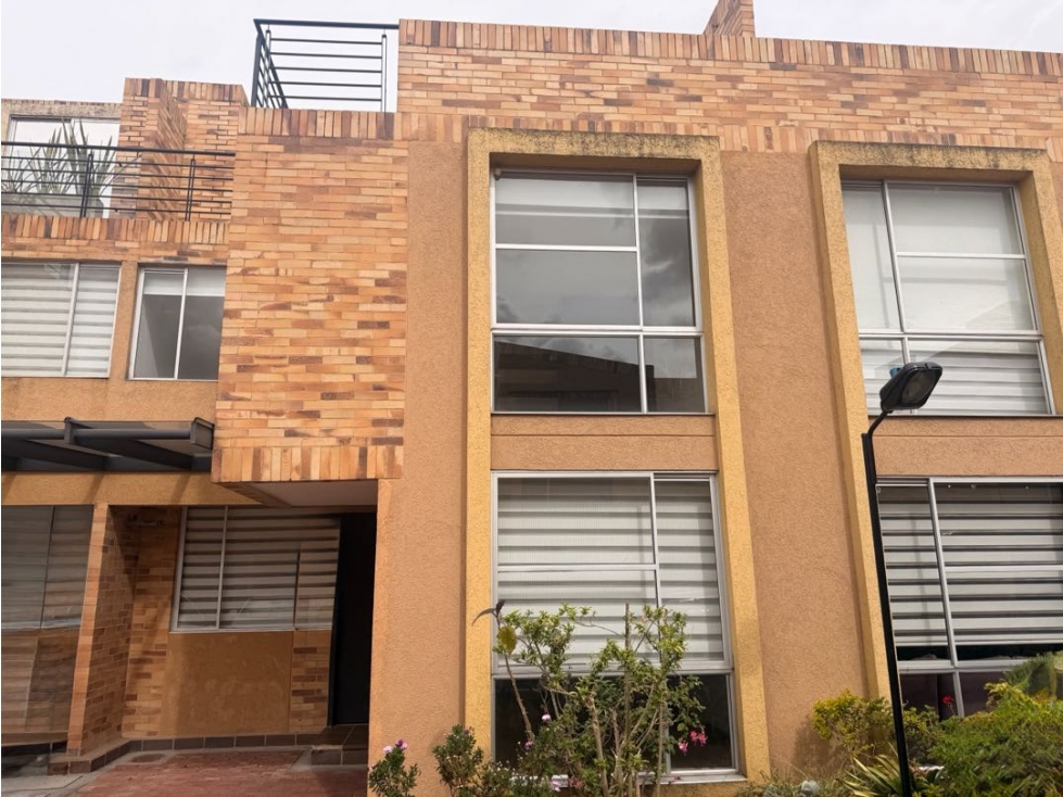 Ganga,casa en venta en cajica en conjunto.