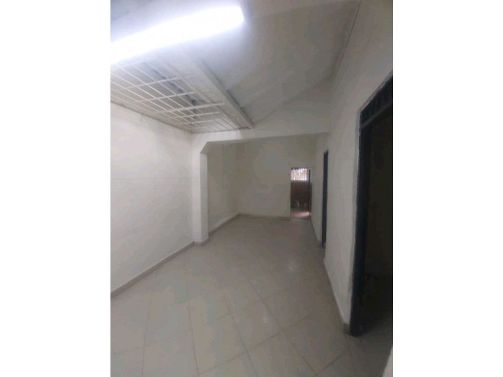 GANGAZO SE VENDE CASA DE TECHO PARA CONSTRUIR 5 PISOS EN BELLO — foto 6