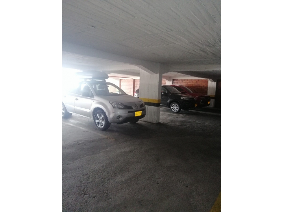 GARAJE 12 CRA 3 CLLS 9 8 8 31 39 ED EL ESCORIAL - 1