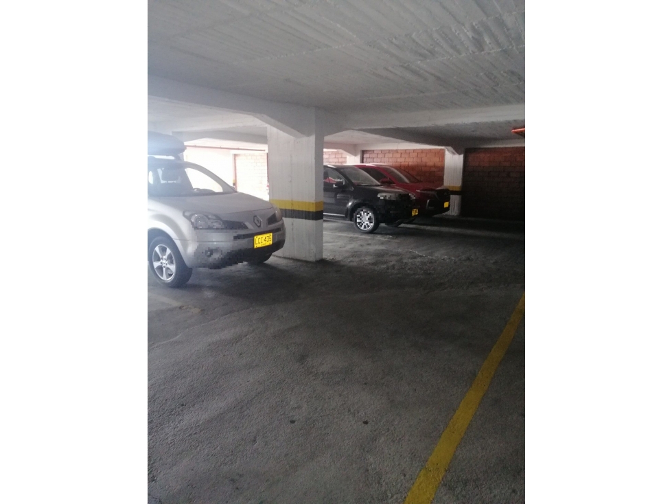 GARAJE 12 CRA 3 CLLS 9 8 8 31 39 ED EL ESCORIAL - 3