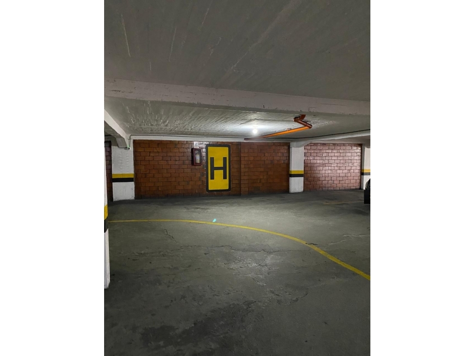 GARAJE 13 CRA 3 CLLS 9 8 8 31 39 ED EL ESCORIAL - 3
