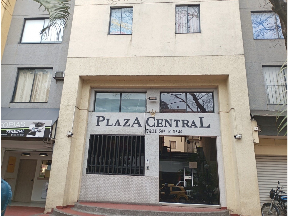 GARAJE 36 CON PLAZA CENTRAL CL 30 N 2 A 41
