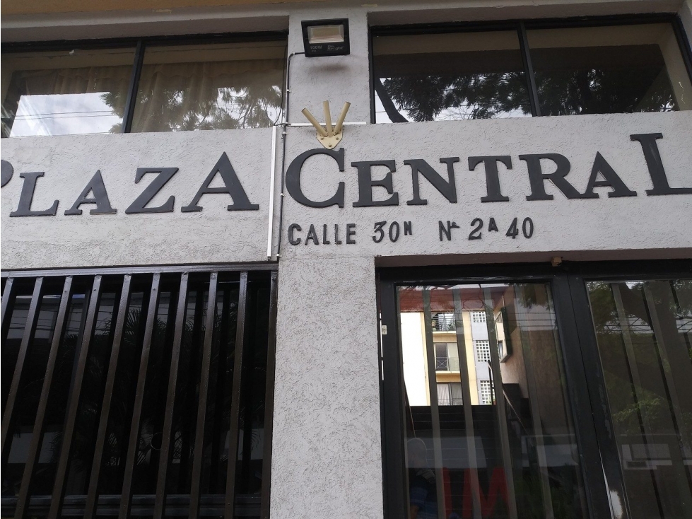 GARAJE 37 CON PLAZA CENTRAL CL 30 N 2 A 40 CL 31 N 2 A 41 — foto 2