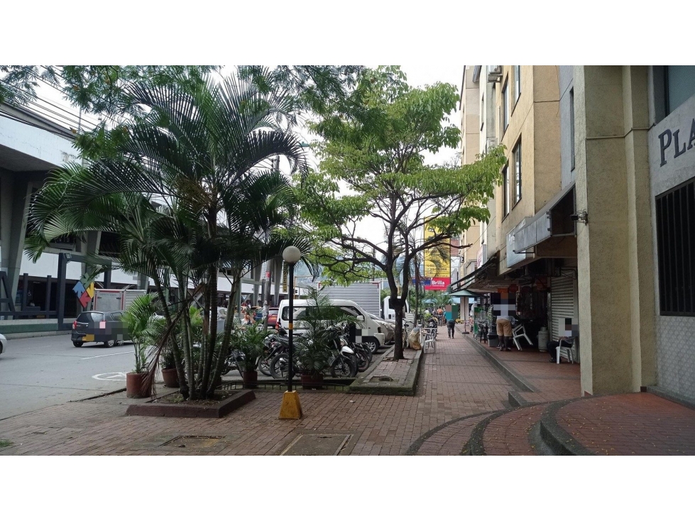 GARAJE 37 CON PLAZA CENTRAL CL 30 N 2 A 40 CL 31 N 2 A 41 — foto 4