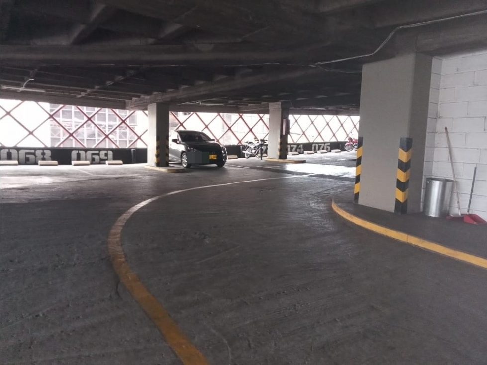 GARAJE 70 EDIFICIO TORRE NUEVO CENTRO LA ALPUJARRA UBICADA EN LA CARR — foto 2