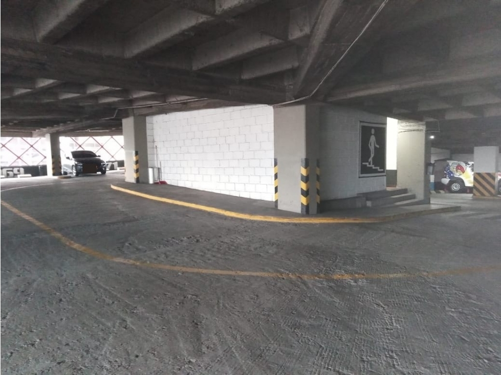 GARAJE 70 EDIFICIO TORRE NUEVO CENTRO LA ALPUJARRA UBICADA EN LA CARR — foto 4